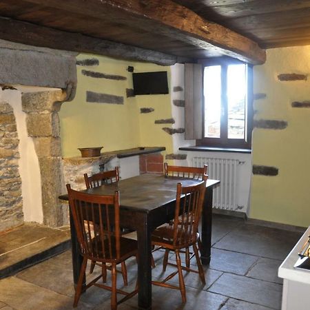 Il Borgo Di Monica Villa Domodossola Bagian luar foto