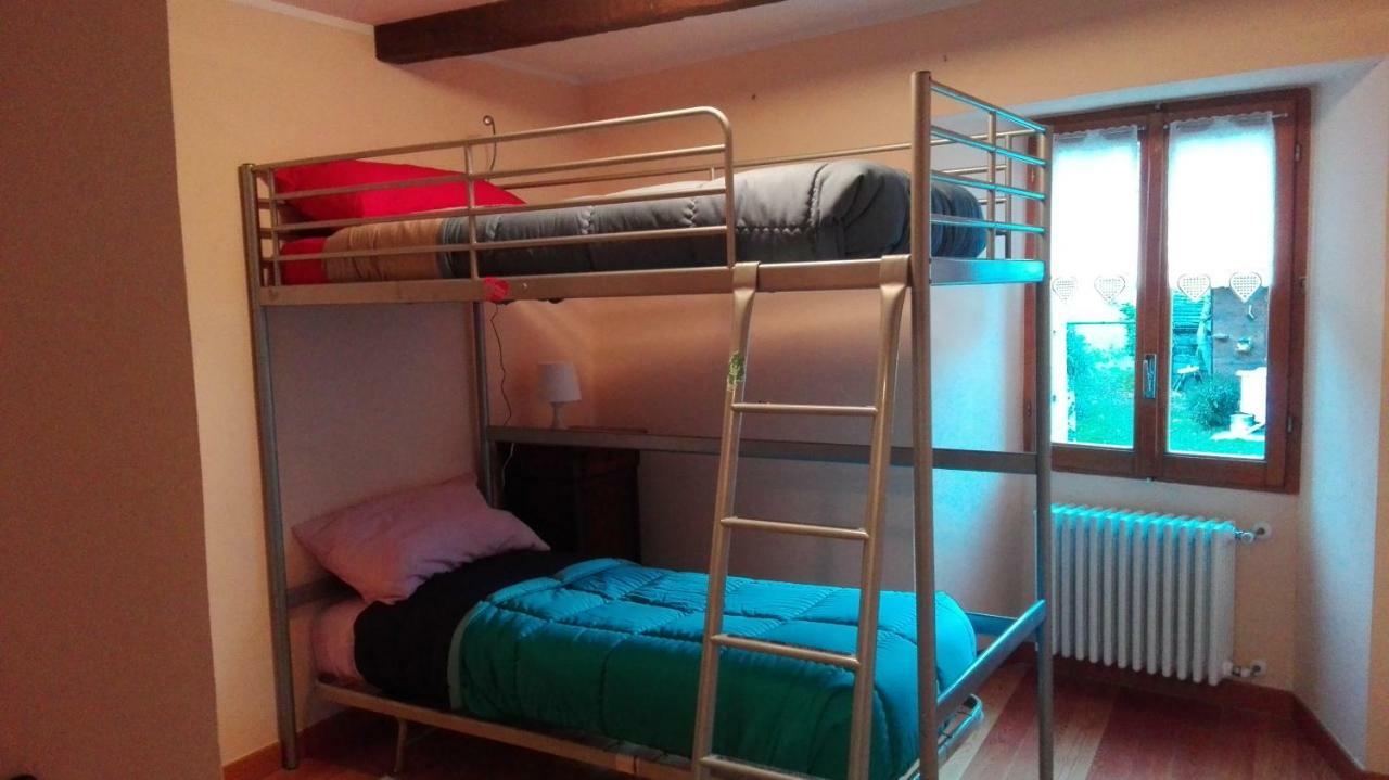 Il Borgo Di Monica Villa Domodossola Bagian luar foto