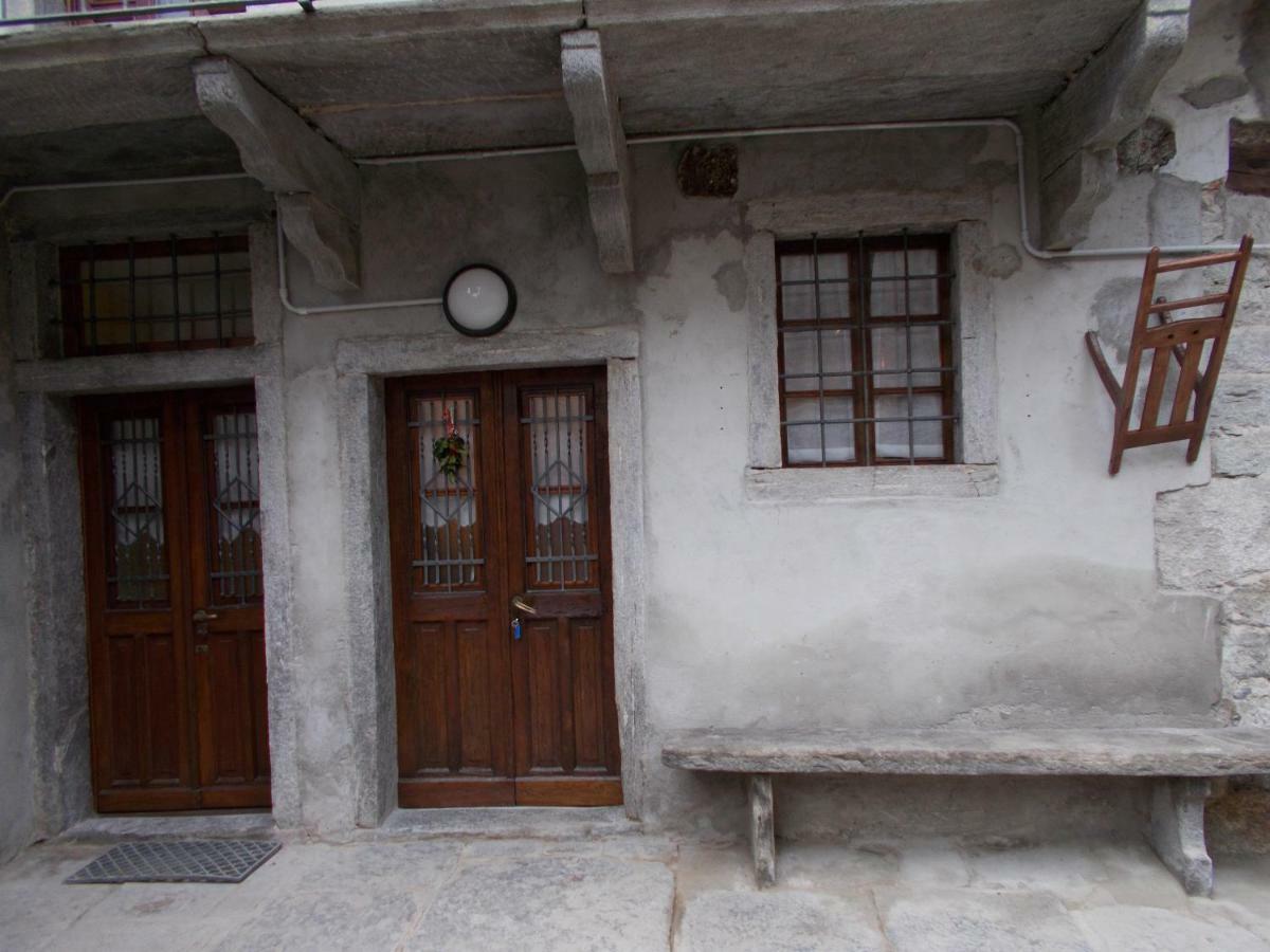 Il Borgo Di Monica Villa Domodossola Bagian luar foto